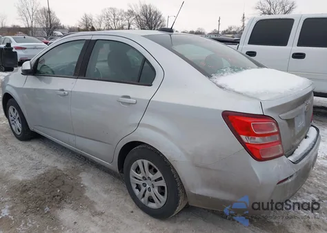 2017 Chevrolet Sonic Ls Auto z USA, uszkodzony, nr VIN 1G1JB5SH4H4145215